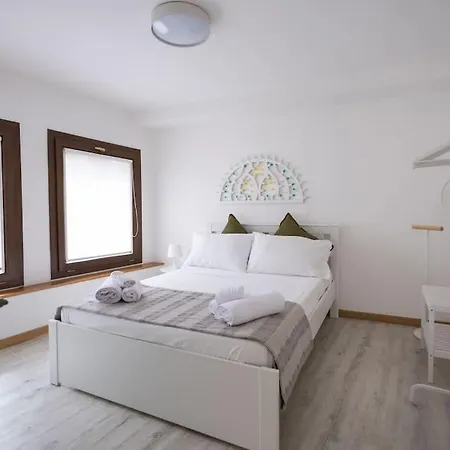 Iflat Corte Seralcadi Apartman Palermo